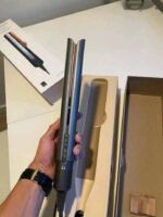 New Dyson Airstrait - Image 4
