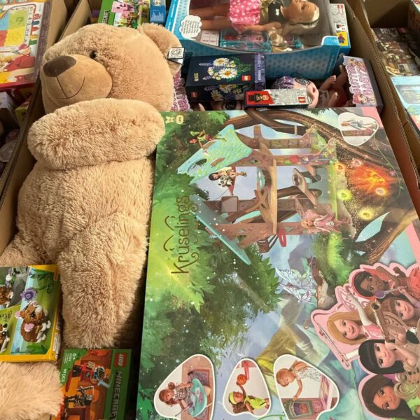 Mixed toys sales